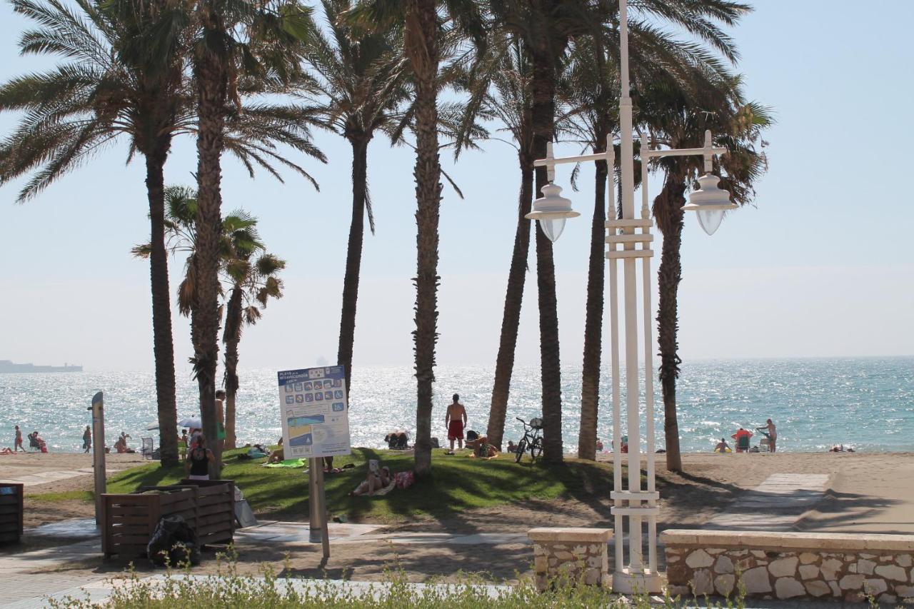 Frente Al Mar Apartment มาลากา ภายนอก รูปภาพ